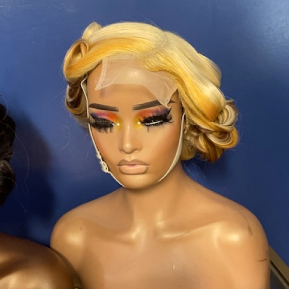 Kierra blonde highlights